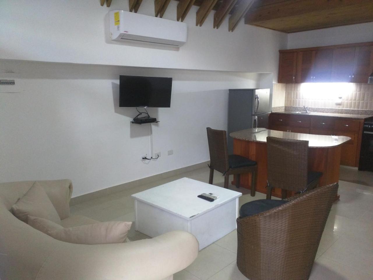 Aparta Hotel Caribe Paraiso ฆวนโดลีโอ ภายนอก รูปภาพ